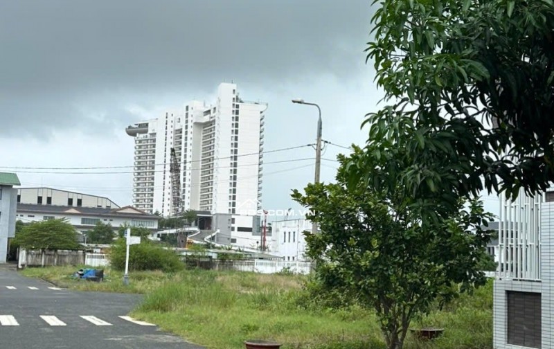 Bán đất mặt tiền J258 - sát biển Nguyễn Tất Thành - Lô sạch đẹp